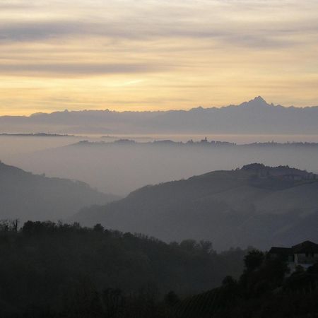 Casa Branzele Bed & Breakfast Trezzo Tinella Exterior foto