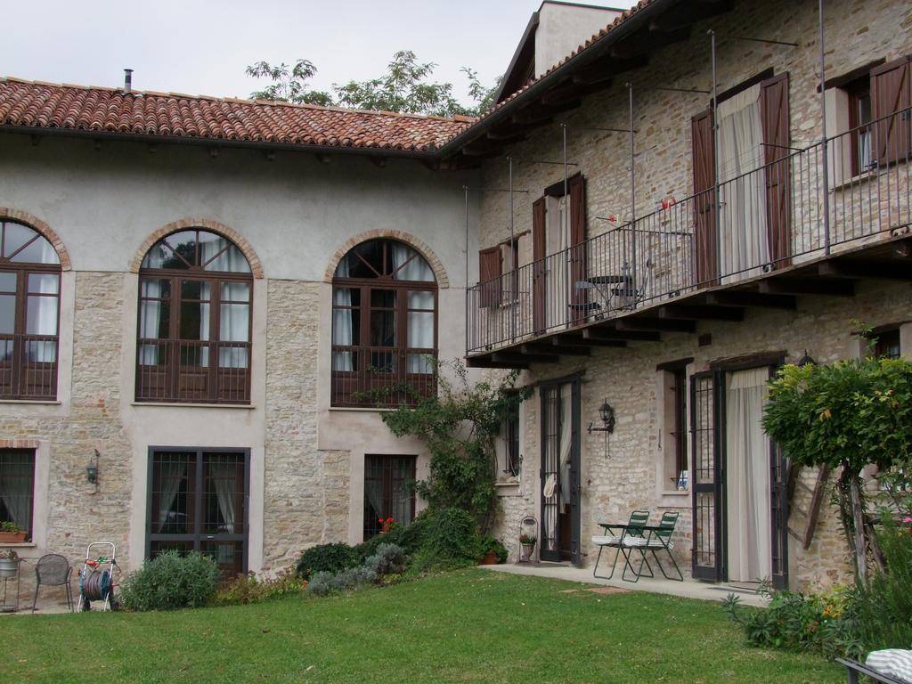Casa Branzele Bed & Breakfast Trezzo Tinella Exterior foto