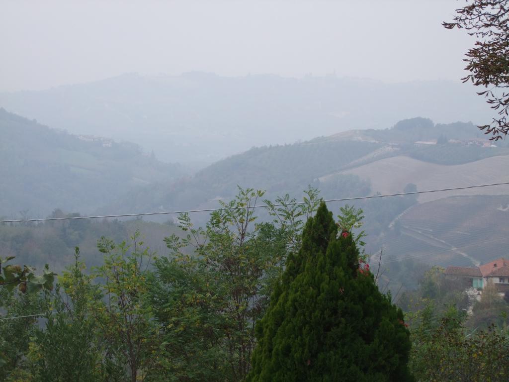 Casa Branzele Bed & Breakfast Trezzo Tinella Exterior foto