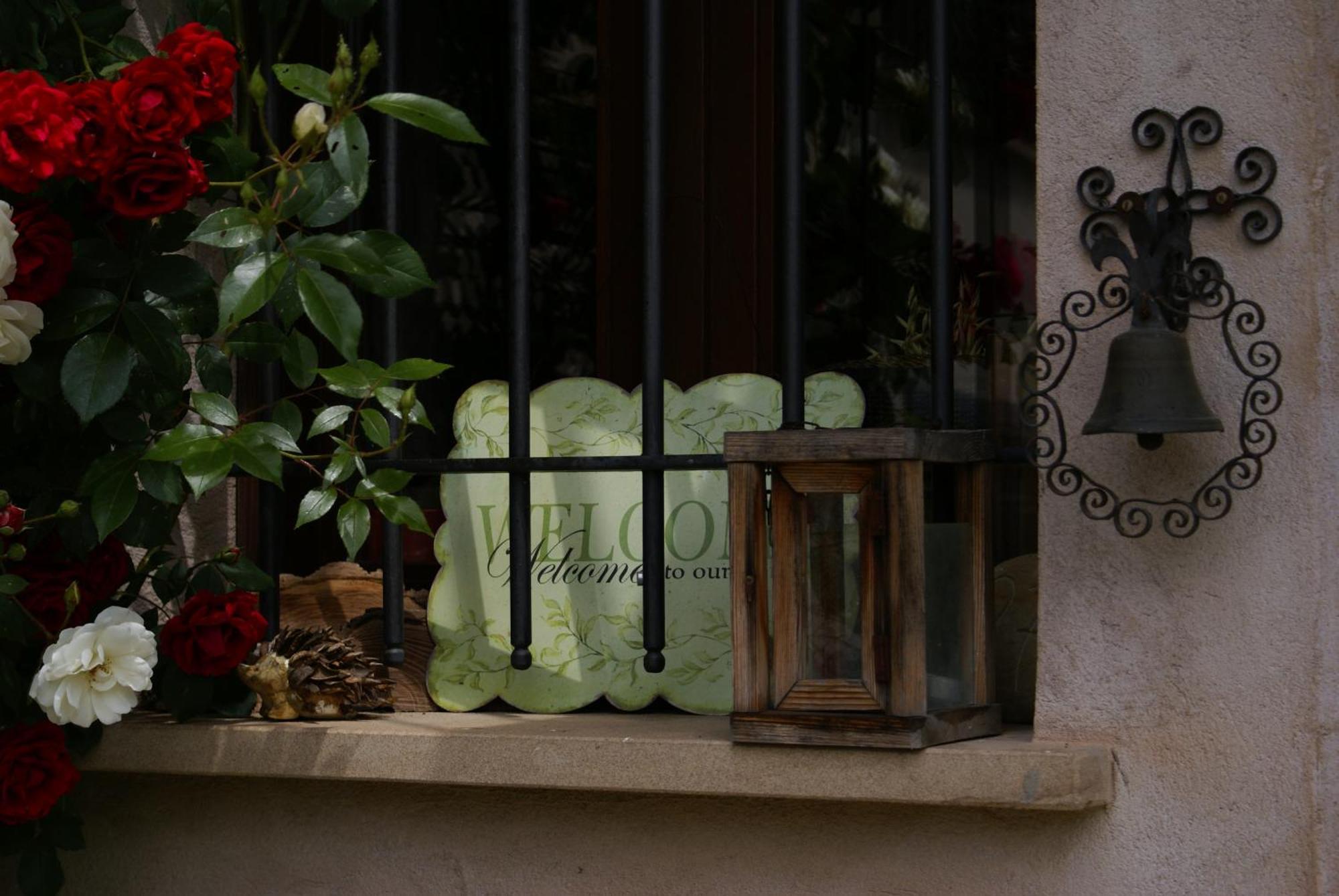 Casa Branzele Bed & Breakfast Trezzo Tinella Exterior foto