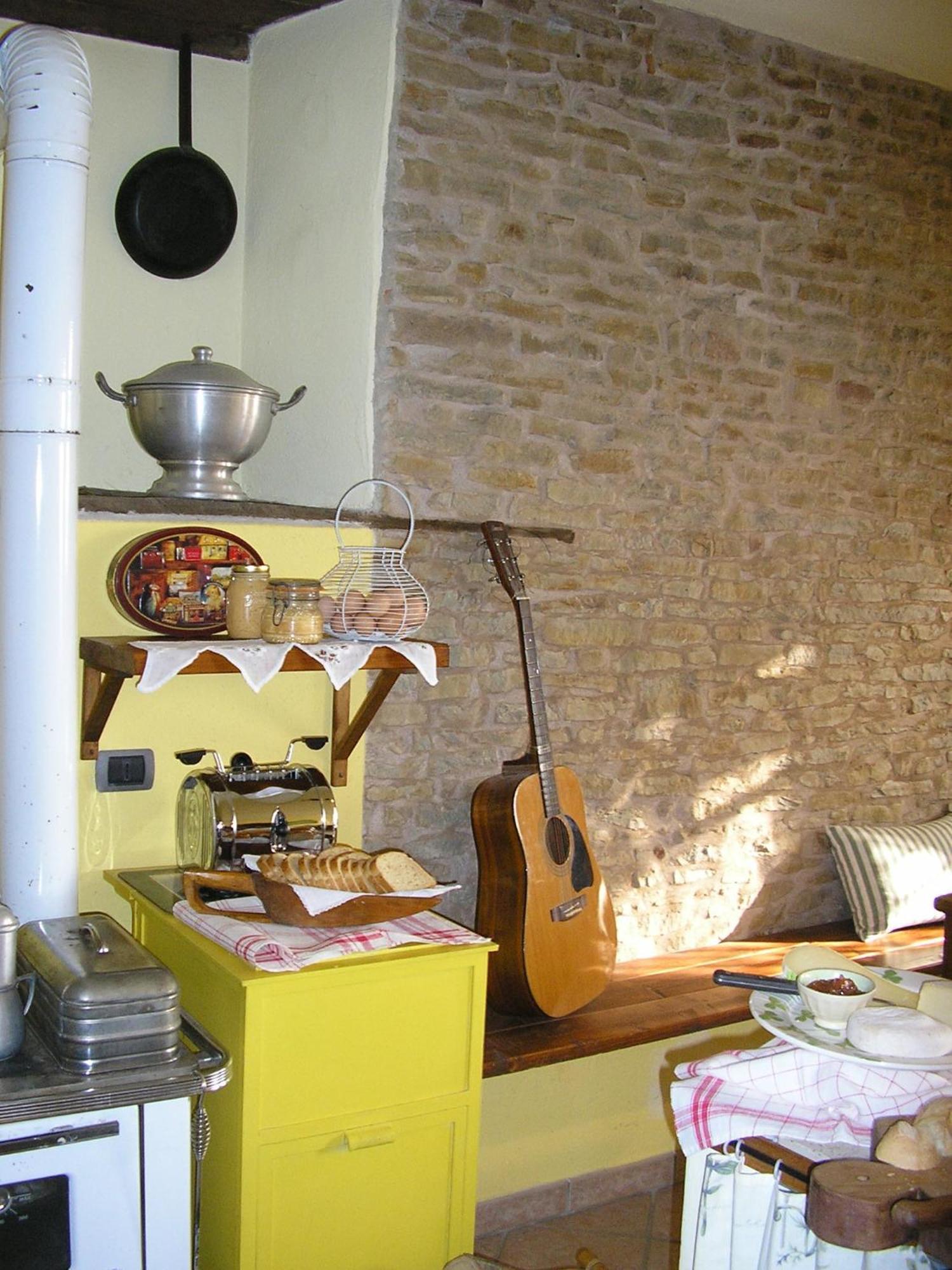 Casa Branzele Bed & Breakfast Trezzo Tinella Exterior foto