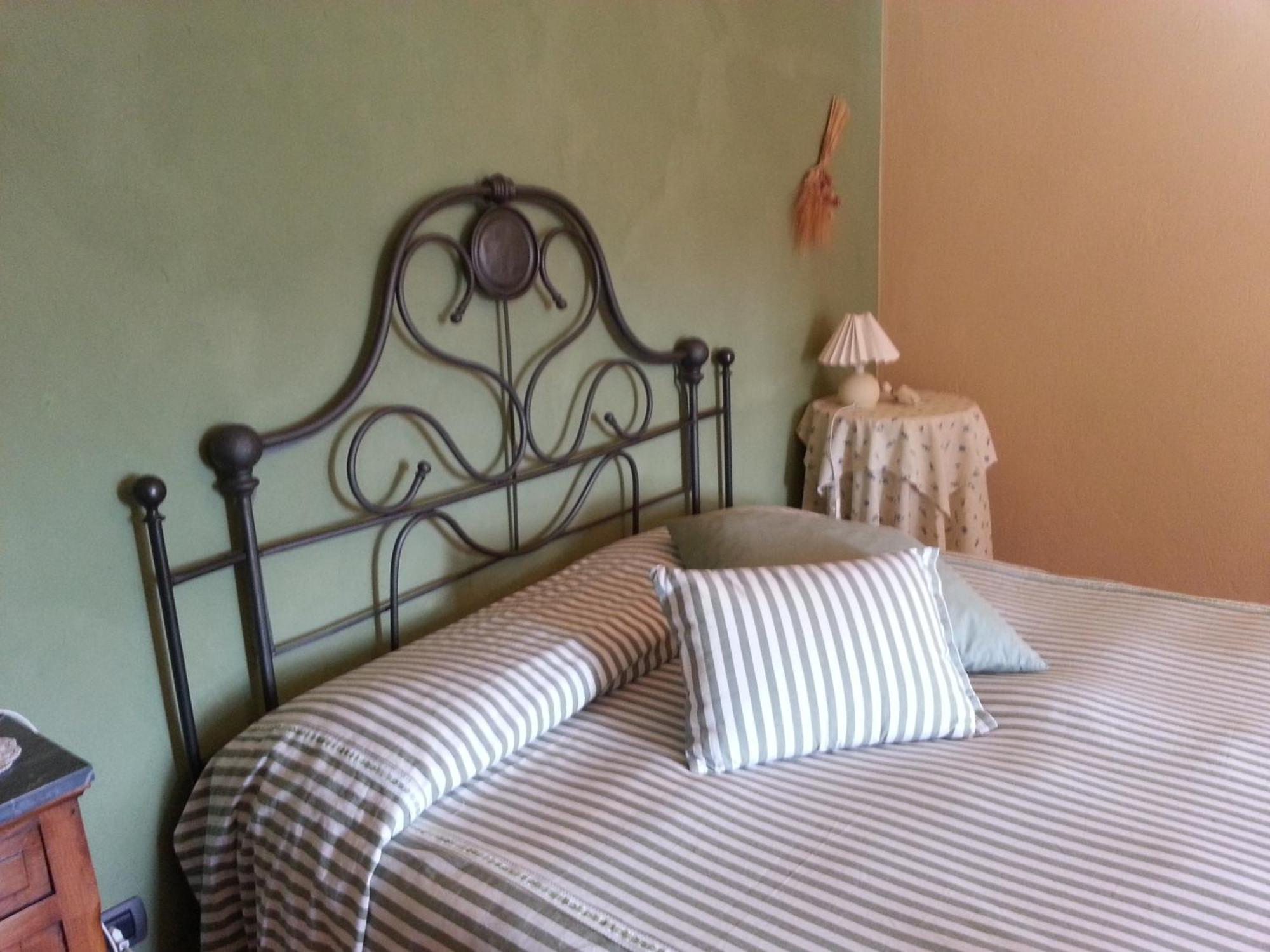 Casa Branzele Bed & Breakfast Trezzo Tinella Cameră foto